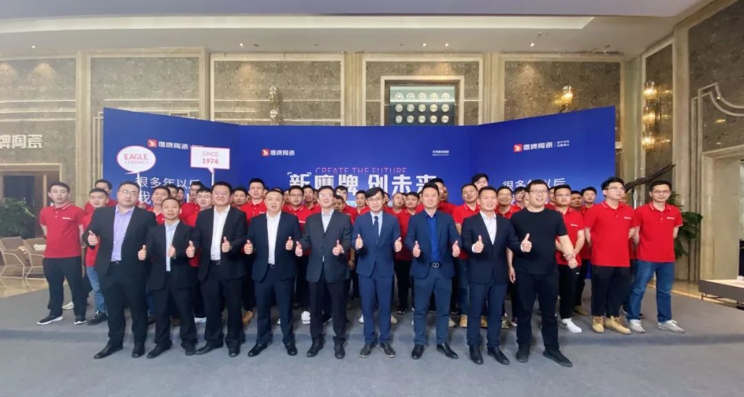 簽約132城！鷹牌陶瓷全國(guó)招商直播會(huì)圓滿收官！(圖10)