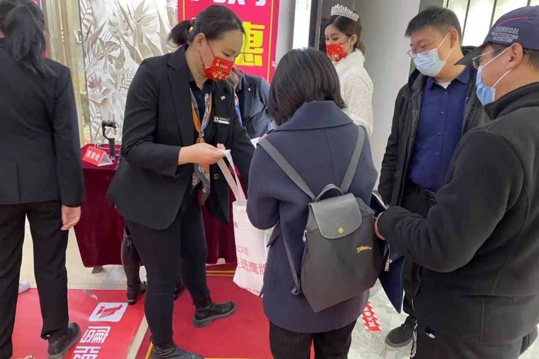 勢不可擋，鷹牌陶瓷終端布局再提速，石家莊1000㎡旗艦店盛大開業(yè)！(圖8)