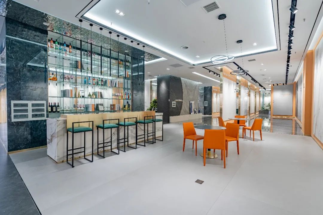 濟(jì)南旗艦店｜旗艦啟航，乘風(fēng)破浪，鷹牌陶瓷山東運(yùn)營中心璀璨綻放(圖6)