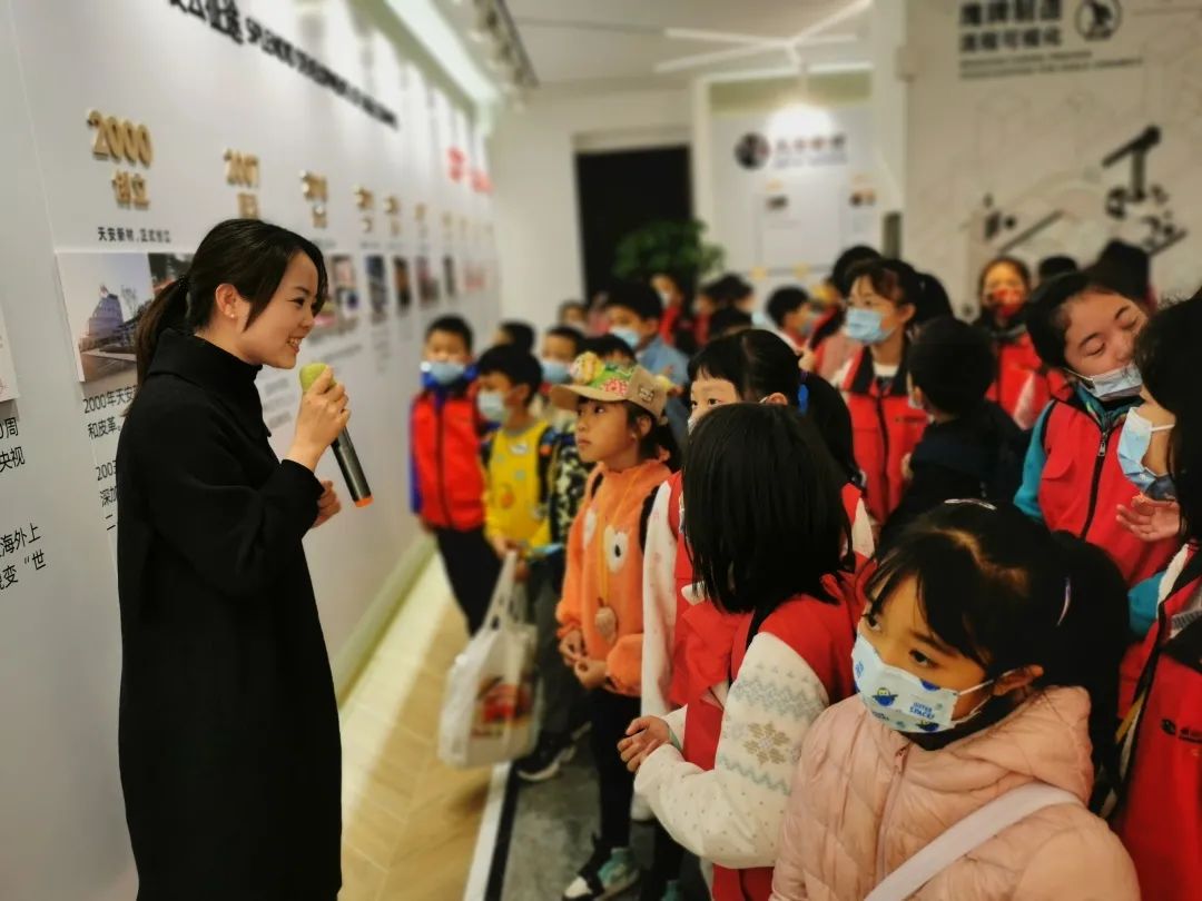 爭做未來接班人——2022佛山傳媒集團(tuán)職工子女冬令營走進(jìn)鷹牌！(圖9)