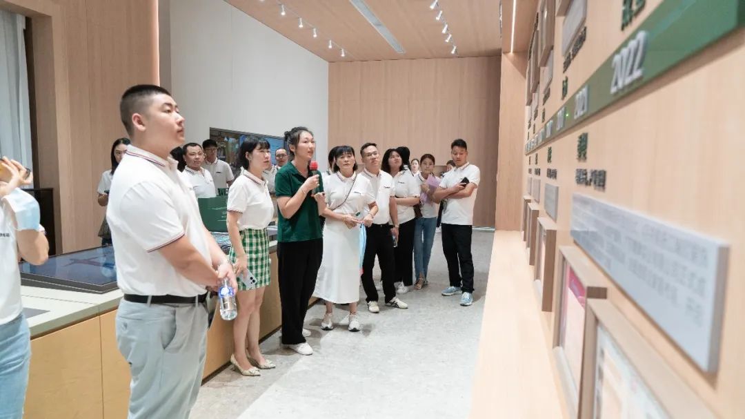 落地新戰(zhàn)略，實(shí)踐新模式，決戰(zhàn)新未來(lái) ｜ 2022鷹牌墻地專家全國(guó)店長(zhǎng)培訓(xùn)圓滿收官！(圖10)