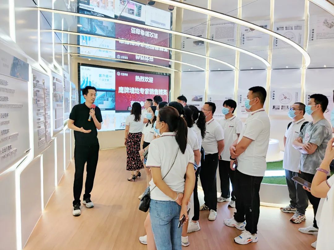 落地新戰(zhàn)略，實(shí)踐新模式，決戰(zhàn)新未來(lái) ｜ 2022鷹牌墻地專家全國(guó)店長(zhǎng)培訓(xùn)圓滿收官！(圖20)