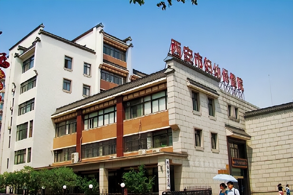 工程案例｜佛山復(fù)星禪誠醫(yī)院——很多年以后，我還選鷹牌(圖20)