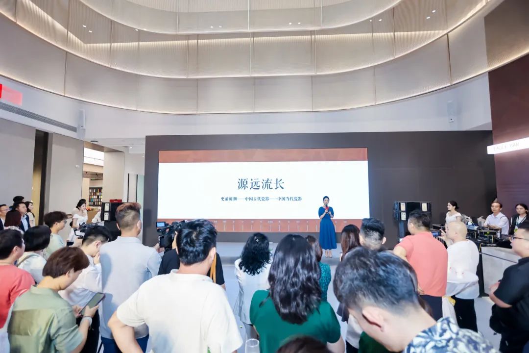 新鷹牌 創(chuàng)未來｜鷹牌新總部展廳盛大揭幕&中國(guó)瓷IP新品隆重上市！(圖25)