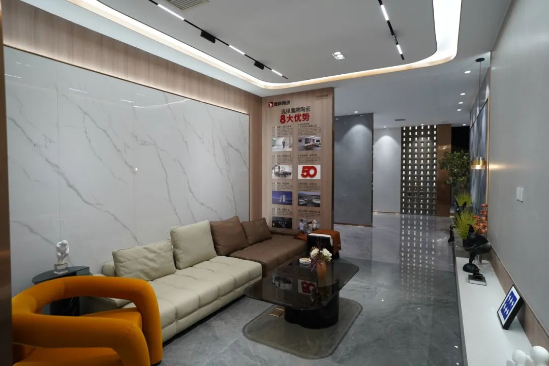 鷹牌50周年 門(mén)店風(fēng)采｜四川夾江鷹牌旗艦店，為品質(zhì)之家打造新典范！(圖12)