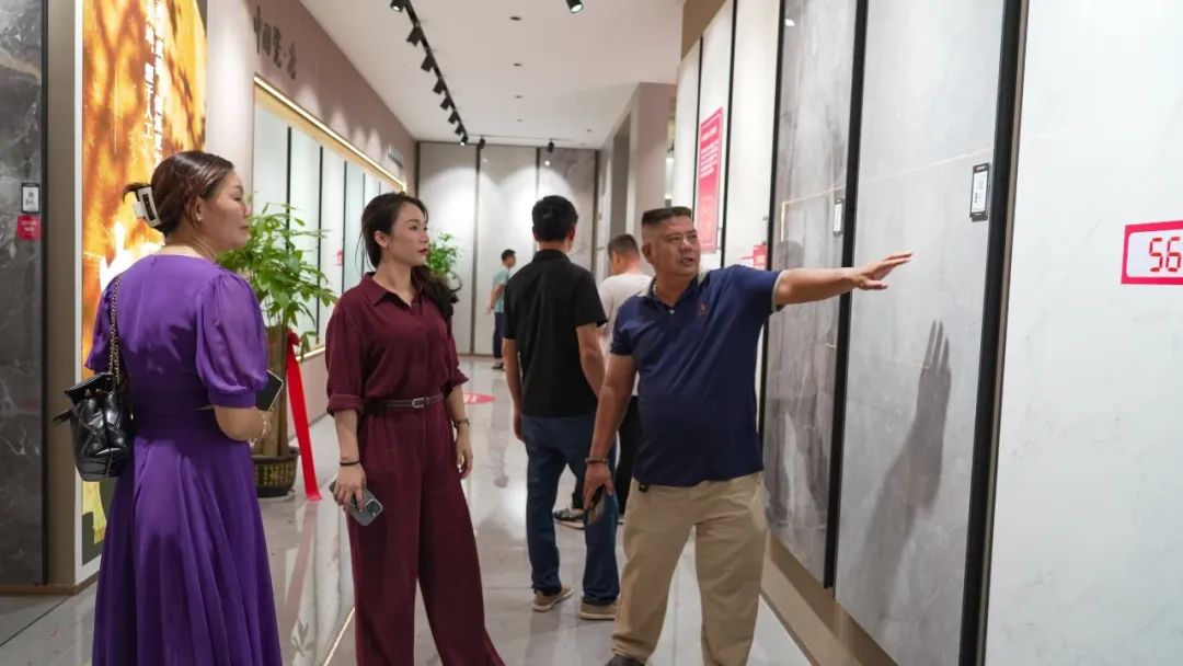新店開業(yè)｜防城港鷹牌陶瓷旗艦店盛大開業(yè)！(圖3)