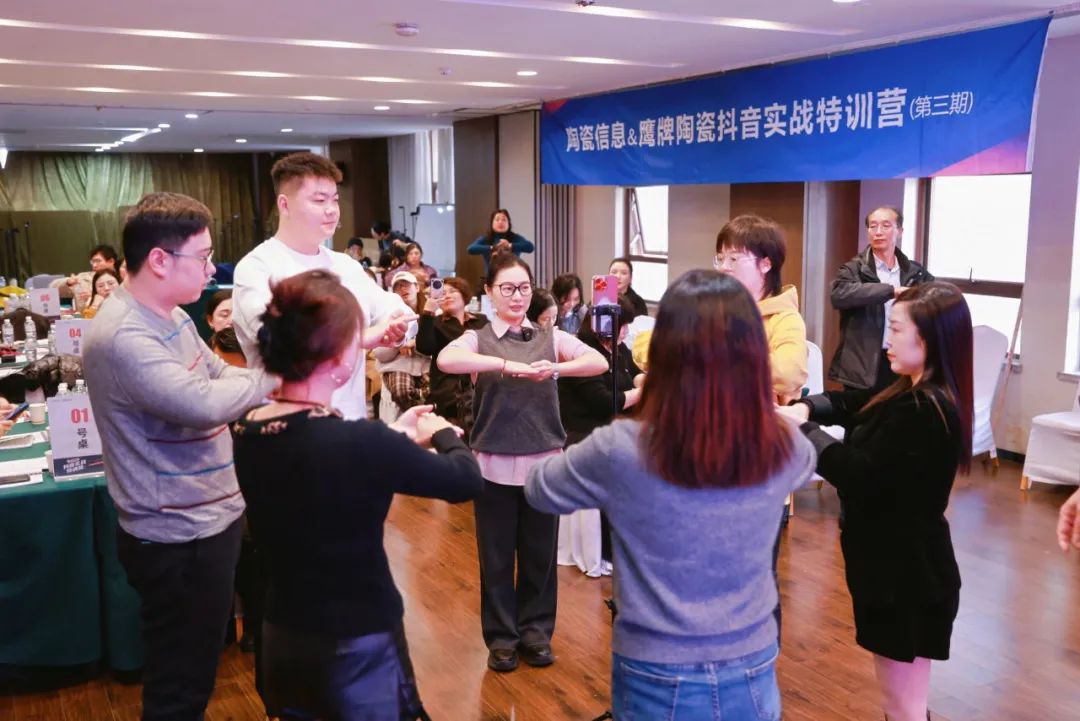 擁抱新媒體丨以流量為媒，賦能門(mén)店業(yè)績(jī)?cè)鲩L(zhǎng)騰飛！(圖8)