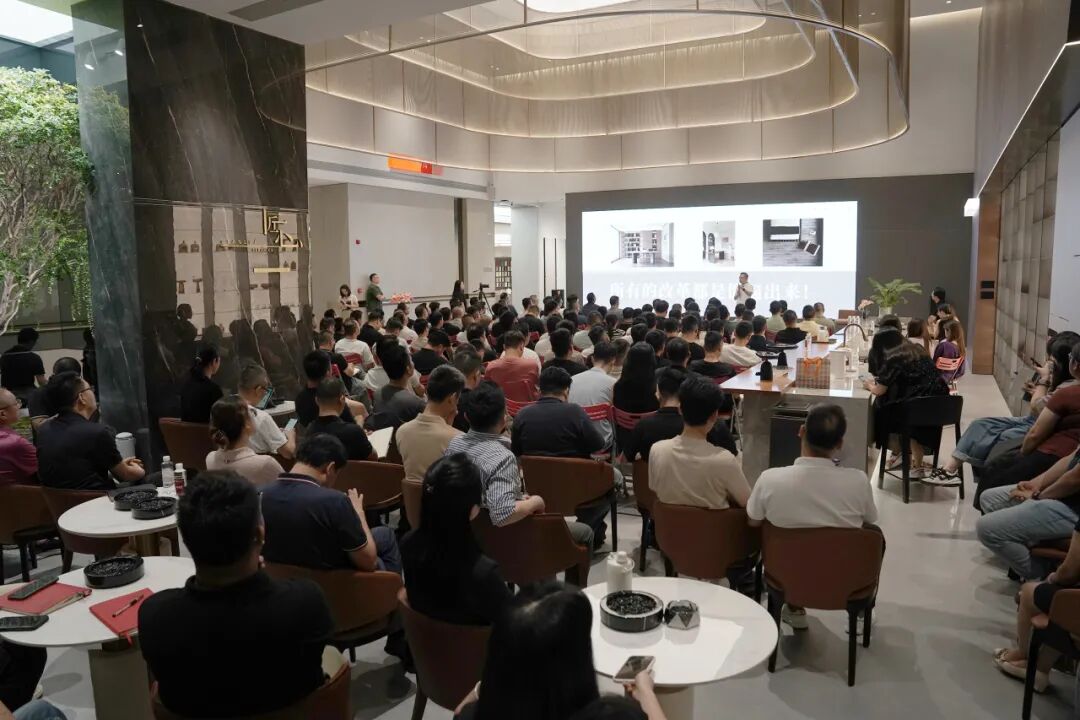 鷹牌新材 · 舊改專家 | 鷹牌新材全新戰(zhàn)略正式啟動(dòng)(圖2) 鷹牌新材 · 舊改專家 | 鷹牌新材全新戰(zhàn)略正式啟動(dòng)(圖2)